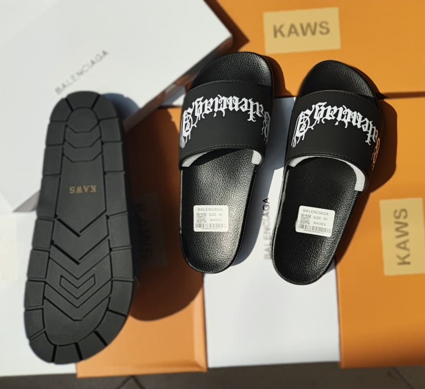 Balenciaga Men’s Pams